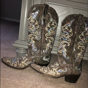 AUTHENTIC CORRAL BOOTS!!👌🏼👢